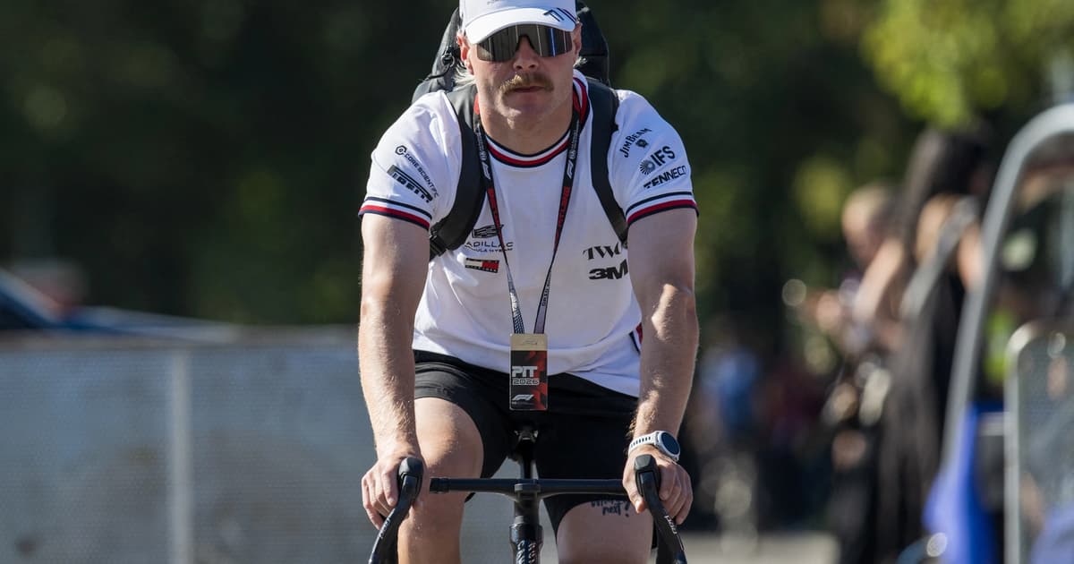 Pemandu F1 Bottas Kayuh Basikal 350km ke Grand Prix Singapura