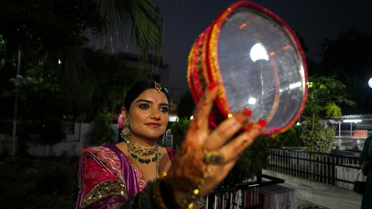 Karwa Chauth 2026: Moon sighting time and auspicious puja hours announced