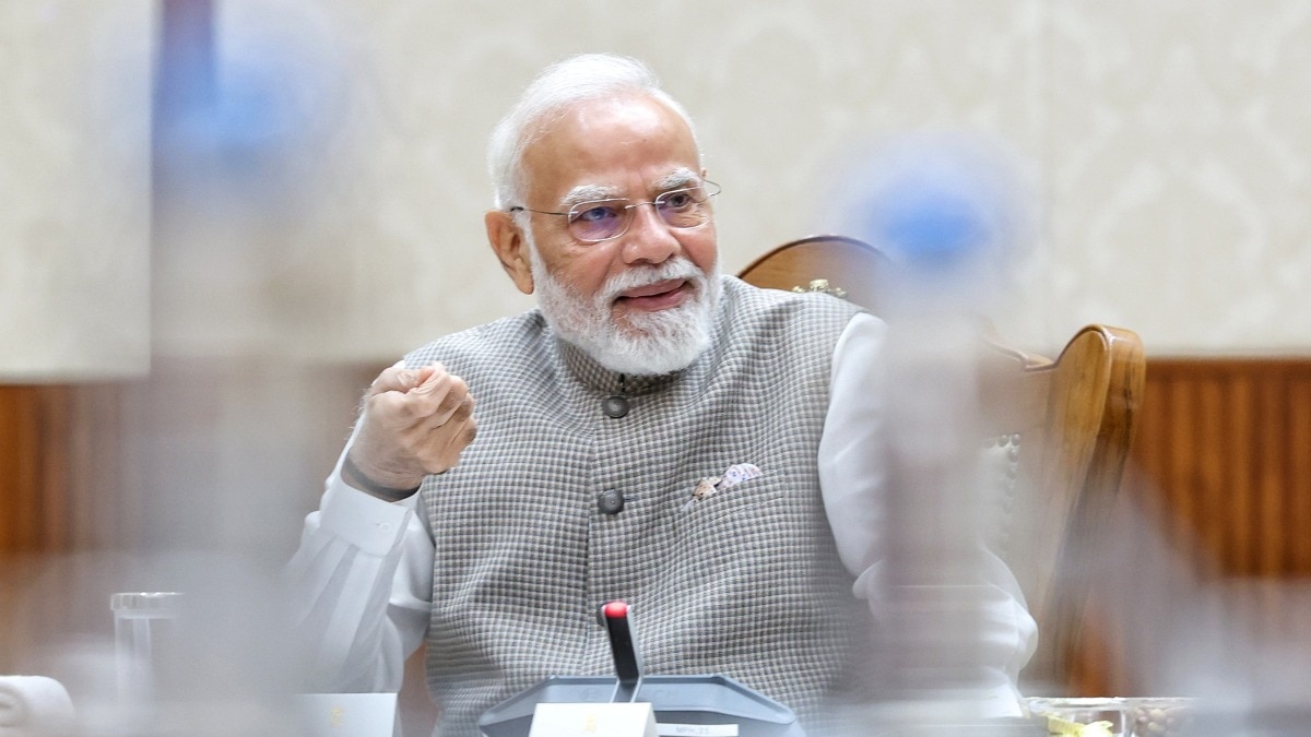 प्रधानमंत्री ने वडनगर स्कूल के दिनों को याद किया, कक्षा में सबसे पहले पहुंचने की बात कही