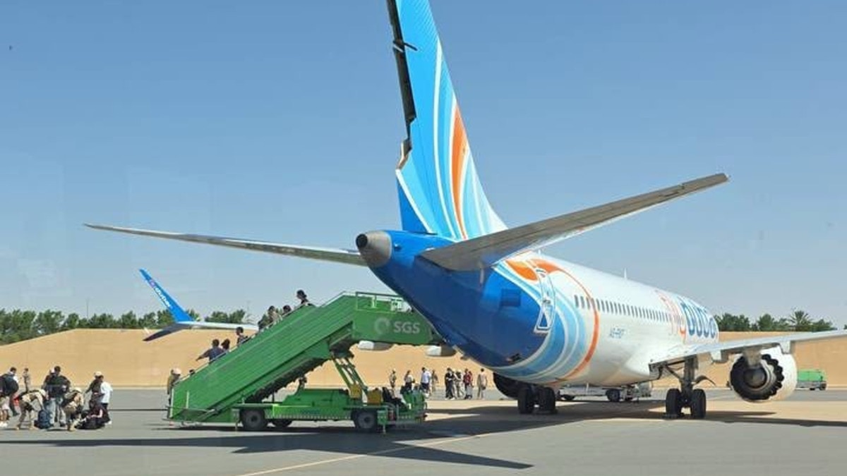 Passengers subdue knife-wielding attacker on Dubai-Israel flight