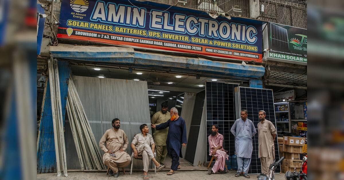 Solar panels emerge as status symbol in Pakistani wedding dowries