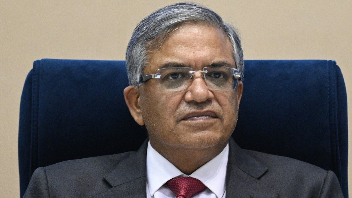 Opposition prepares fresh impeachment motion against chief election commissioner
