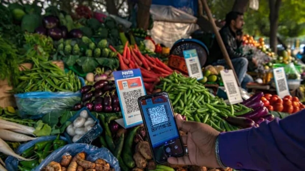 Delhi traders warn of cash preference, extra charges over UPI fees