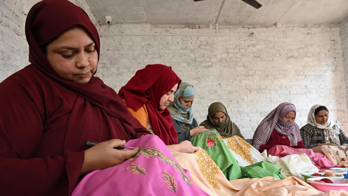 Army-backed scheme creates employment for 140 women across Kupwara