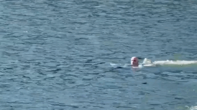 American tourist rescues drowning woman at Da Lat lake