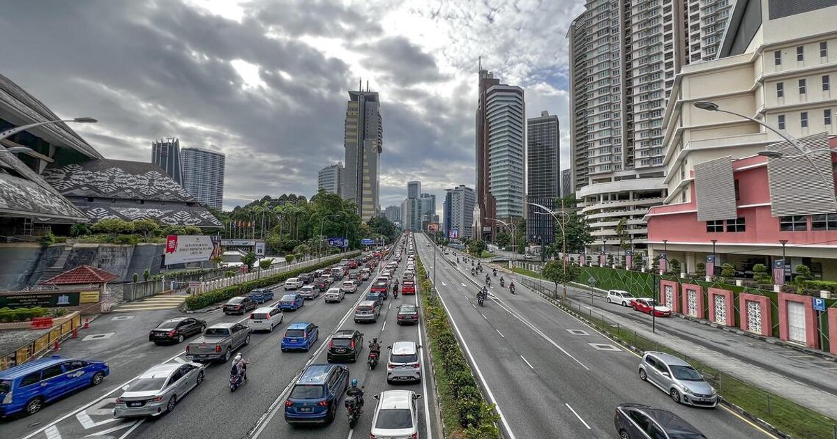 Malaysia restricts Waze use among civil servants over surveillance concerns