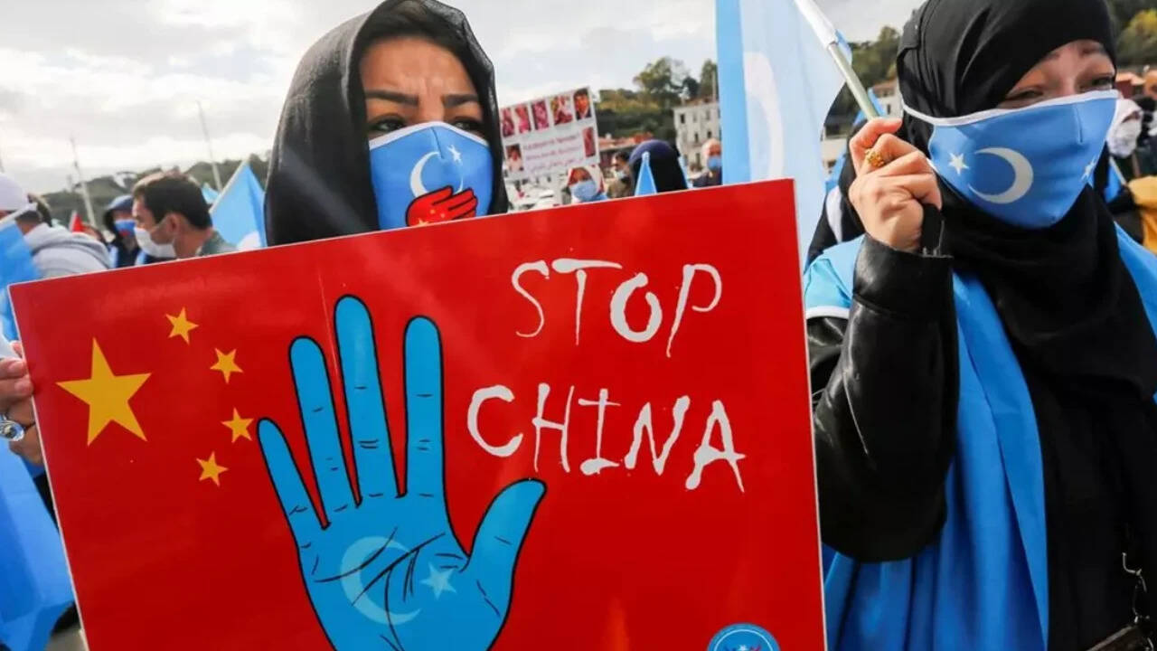 US Lawmaker Criticises Starbucks over Xinjiang Operations