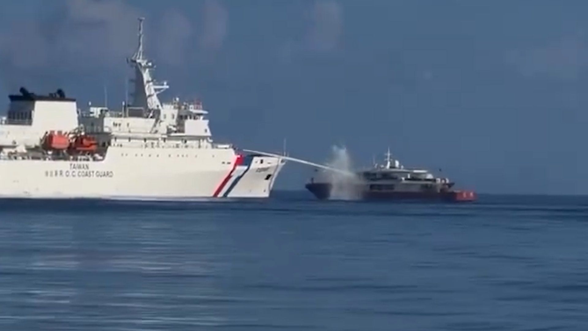 Taiwan Coast Guard drives back Chinese vessels near Dongsha Islands
