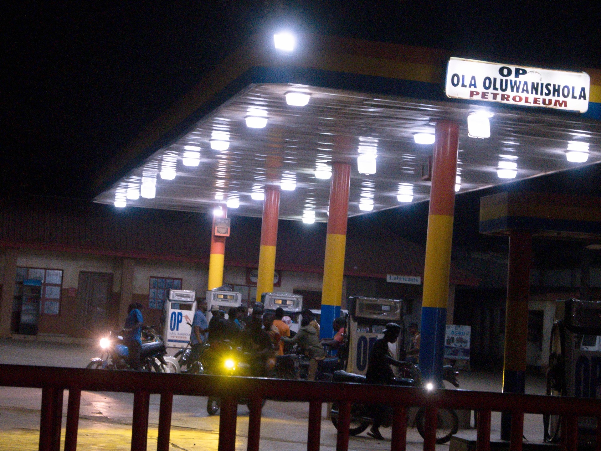 Nigeria's refining push struggles with market concentration risks