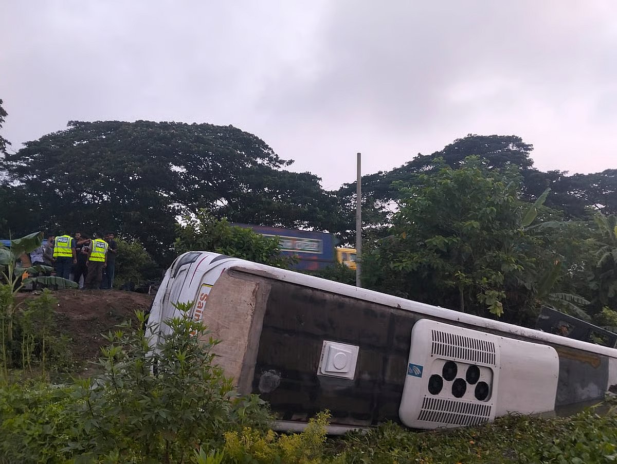 Medical students injured as bus overturns near Cox's Bazar