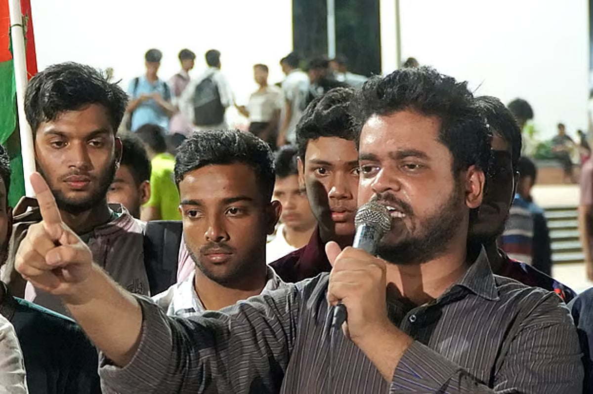 রাজশাহী শিবিরের নেতা ছাত্রদল কর্মীদের বিরুদ্ধে হুমকি দিয়েছেন