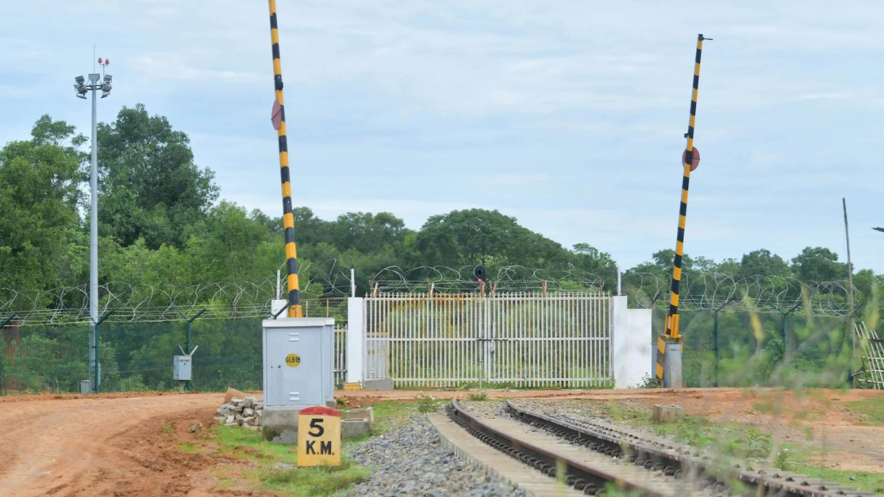 Bangladesh, India to restore rail connectivity by October