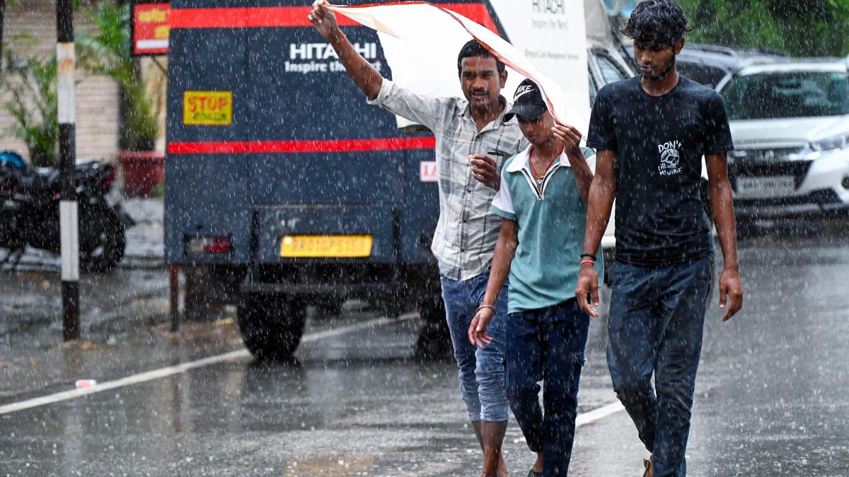 Bihar girds for severe weather as heavy rainfall alert issued