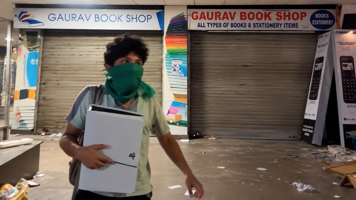 High-end goods stolen from Punjab university mall; books left untouched
