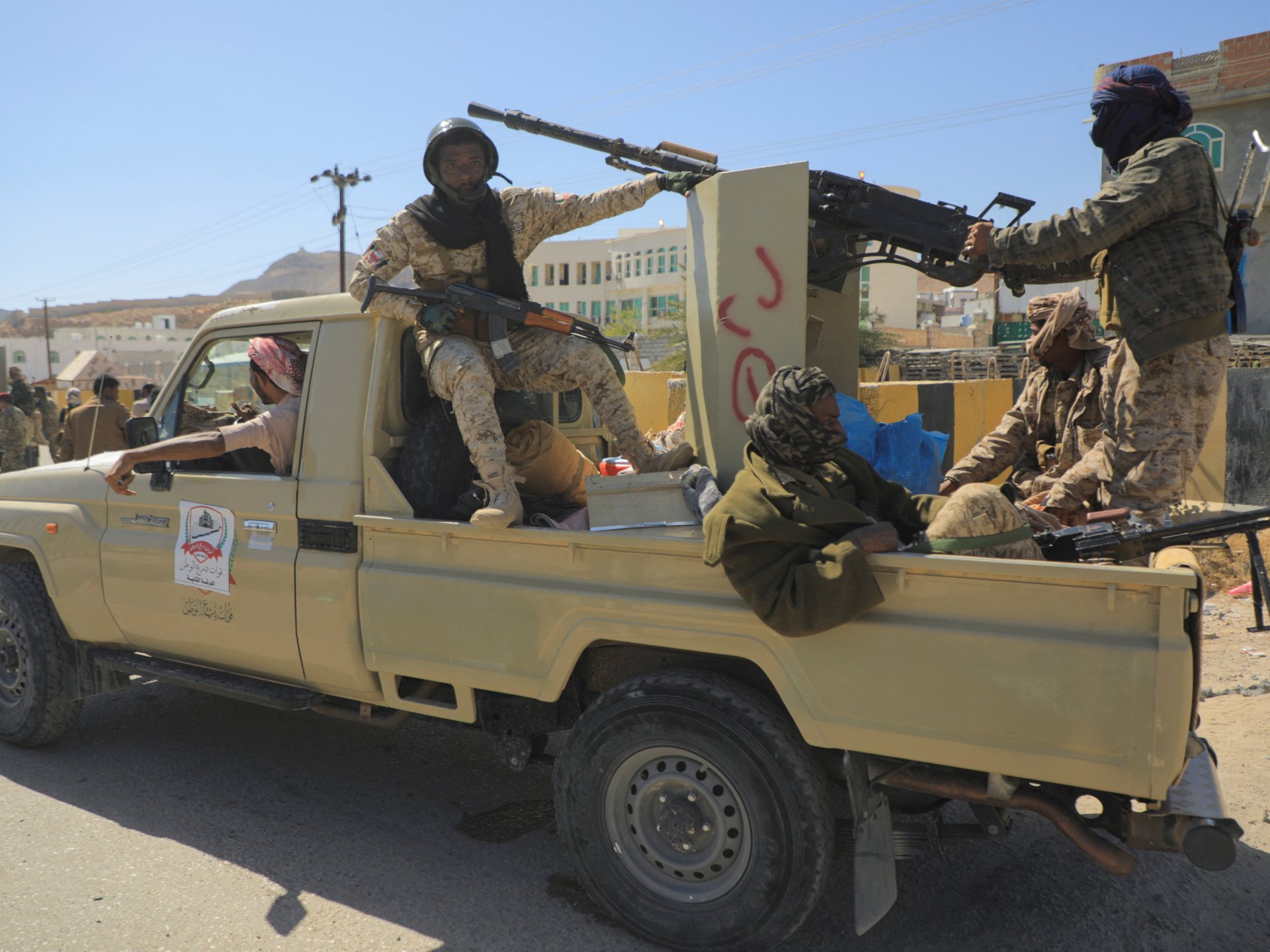 Houthi forces clash with Yemen government troops in southwestern offensive