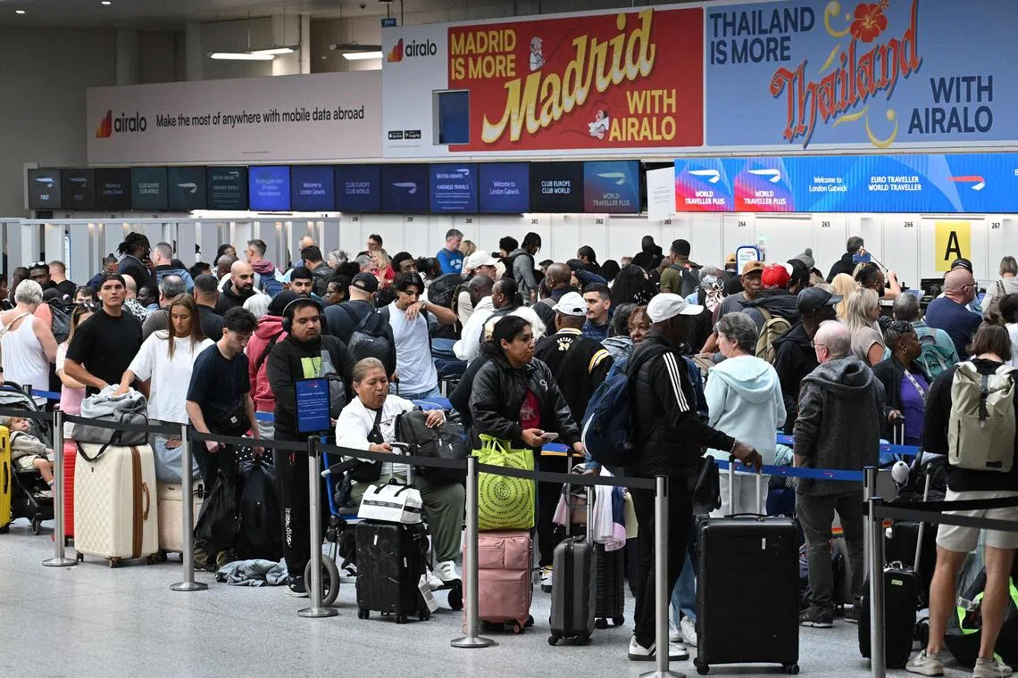 Singapore Airlines passenger stranded 20 hours after UK air traffic control failure