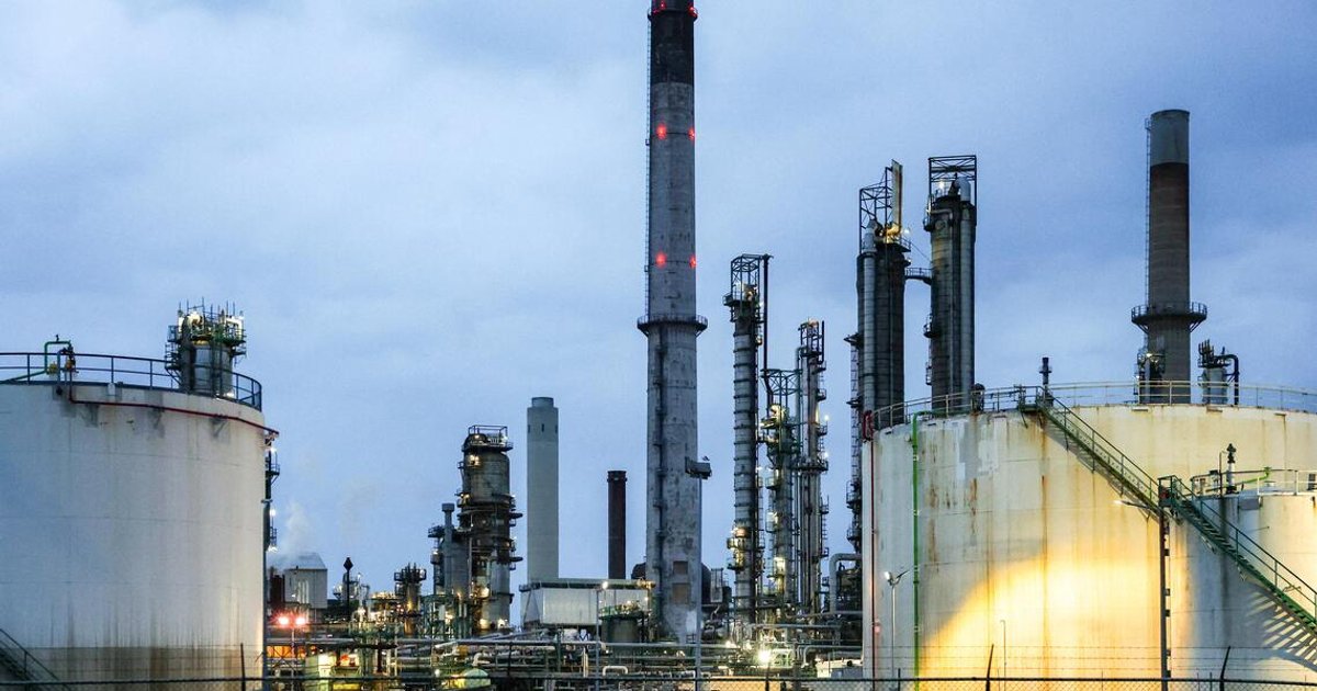 Oil majors weigh capital allocation as geopolitical tensions boost profits