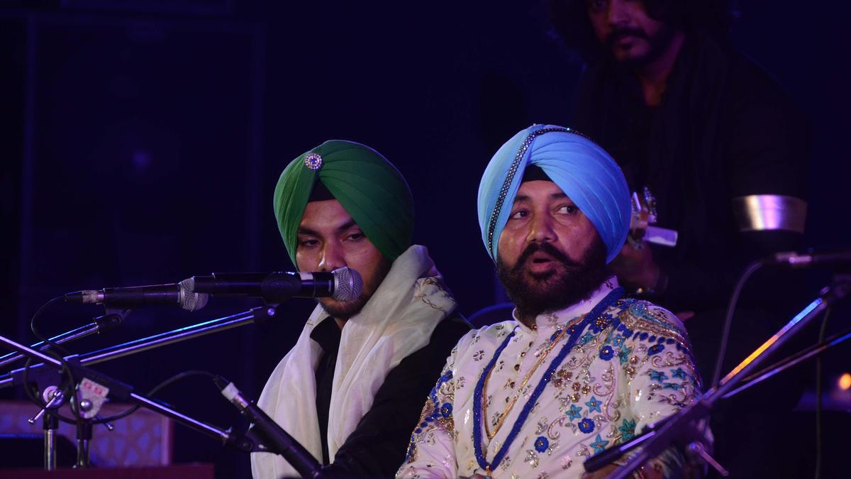 Uttarakhand minister publicly criticizes Daler Mehndi's performance at temple fair