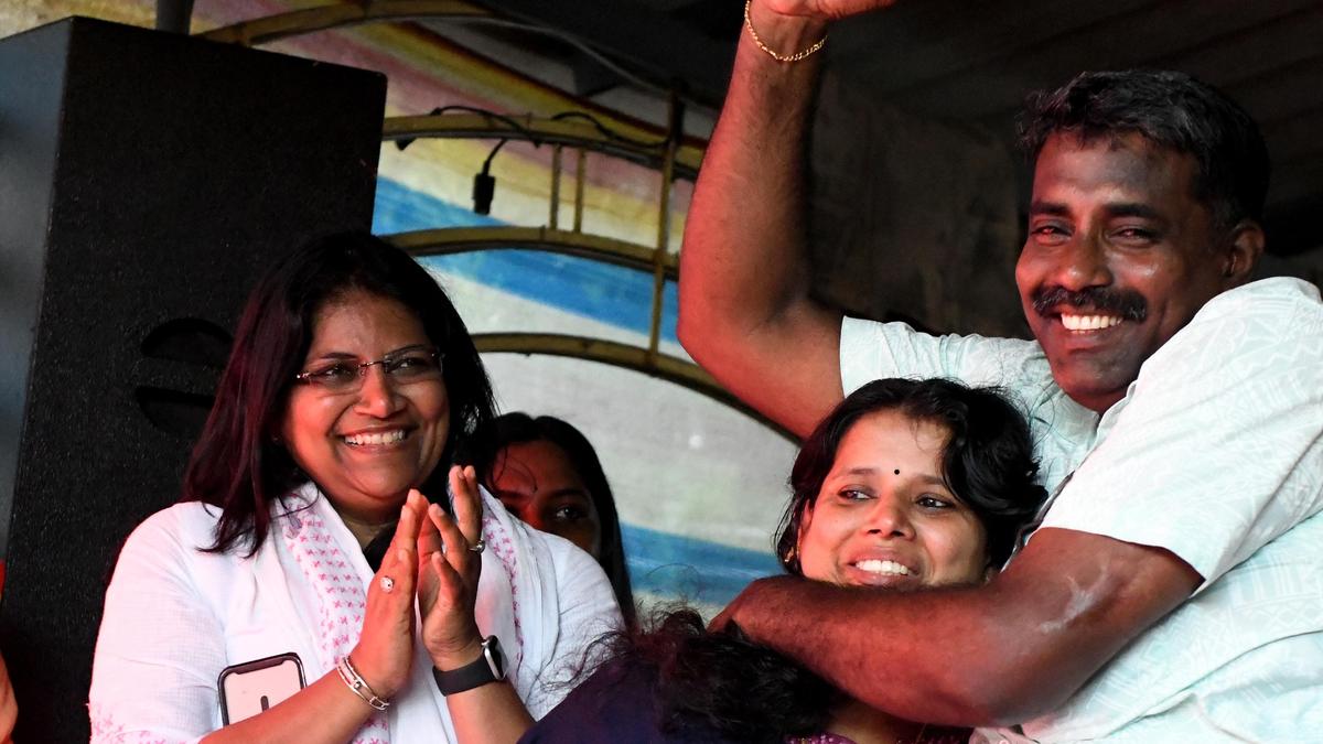 जापान में रजत पदक जीतकर एंसी सोजन ने नट्टिका में मनाया जश्न