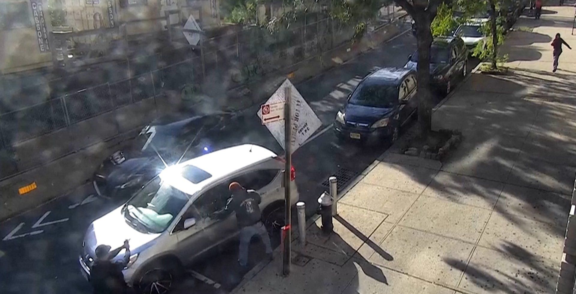 Video captures US immigration agents firing on vehicle with child inside