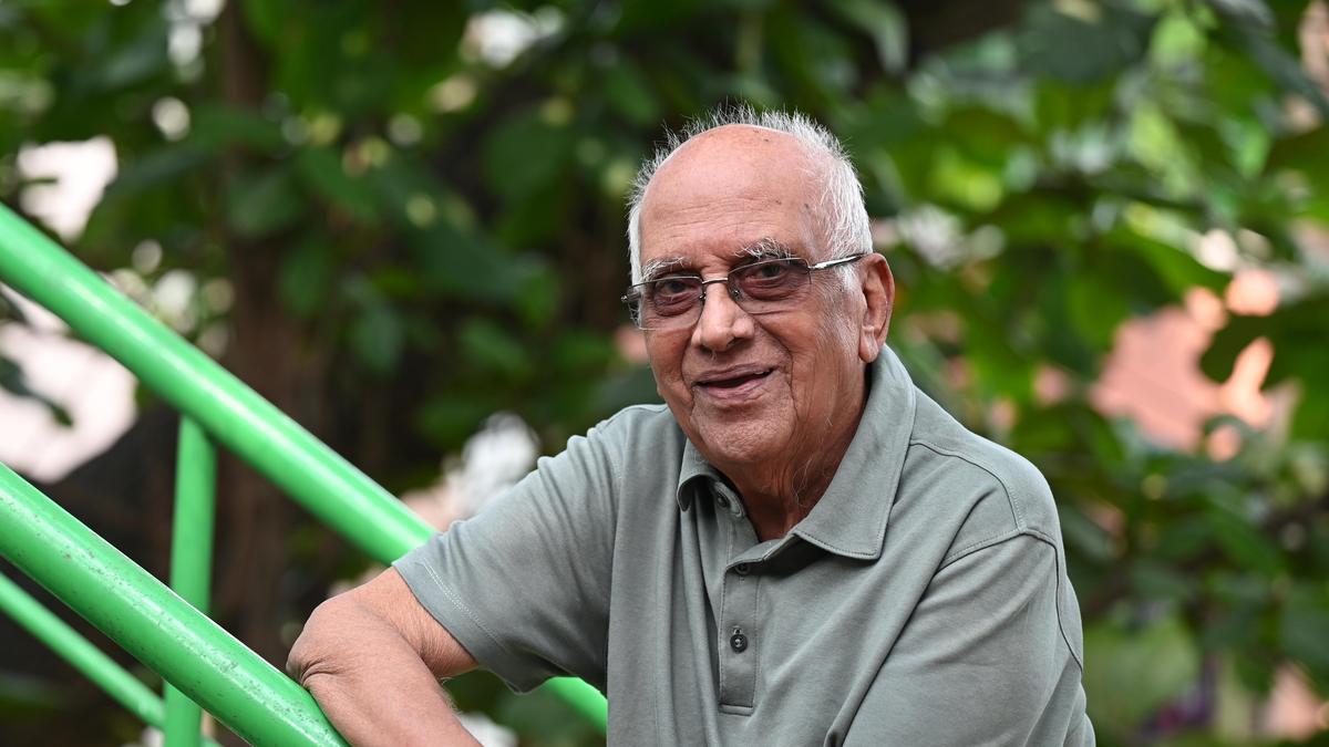 दिग्गज फिल्म निर्माता-लेखक सिंगीथम श्रीनिवास राव का निधन