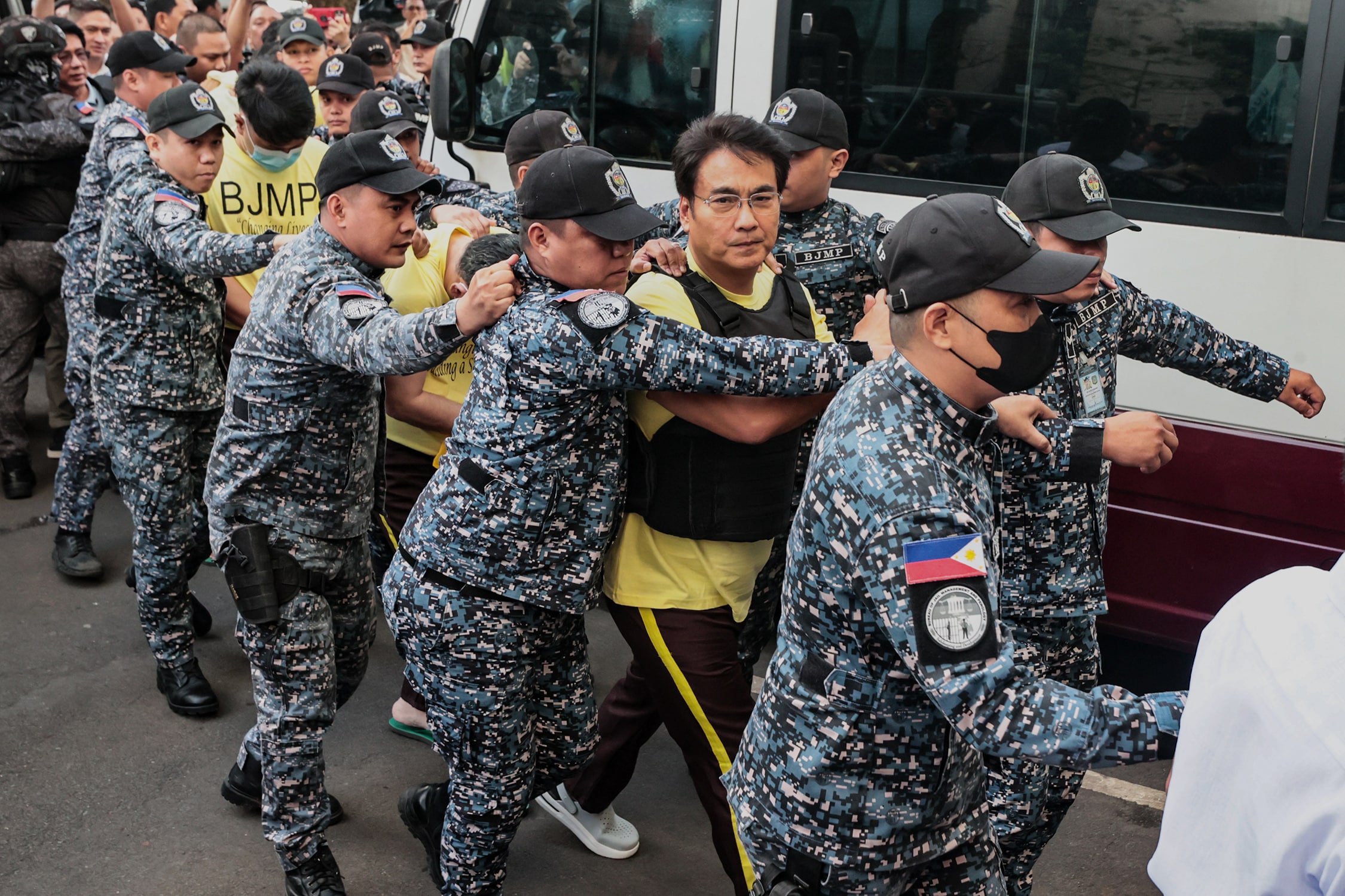 Si Revilla hinihiling patulan ang P92M malversasyon case laban sa kanya