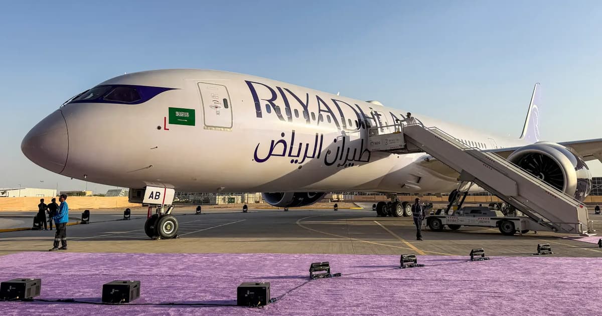 Major fire engulfs fuel tank at Riyadh airport facility