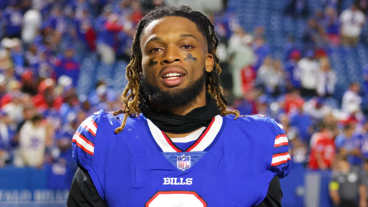 NFL Player Sets Record Teaching CPR After Cardiac Arrest Survival