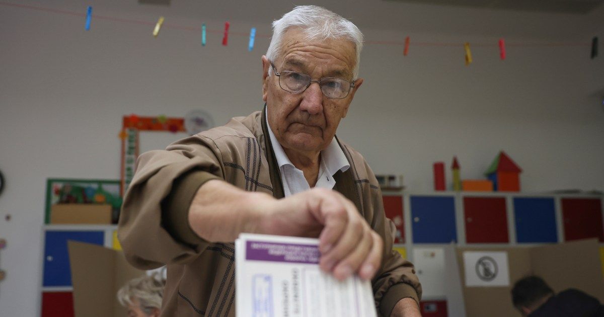 Bosnia's October election set to test fragile political balance