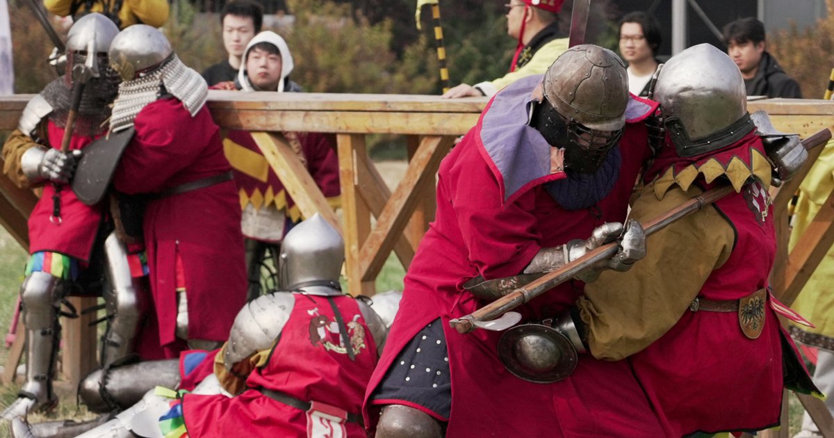 Medieval combat sport gains traction in modern-day Beijing