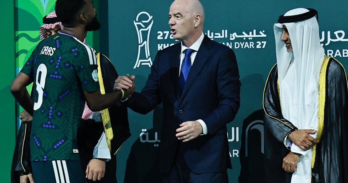 FIFA chief pledges expanded support for African football development