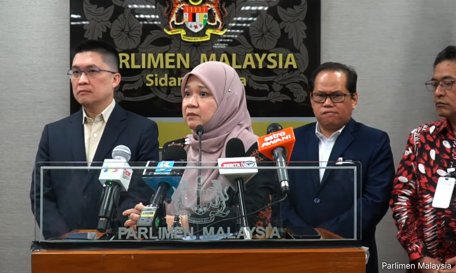 Education Minister Defends Bullying Response, Dismisses Cover-Up Claims