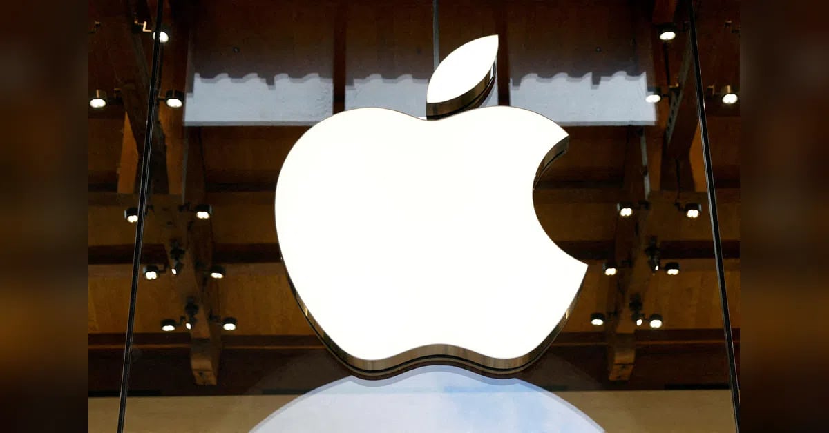 Apple cuts commission to 5% for EU apps sideloading outside App Store