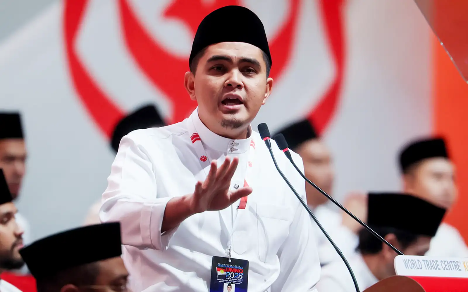 Court Rejects Bid to Drop Jalur Gemilang Flag Charge Against Akmal