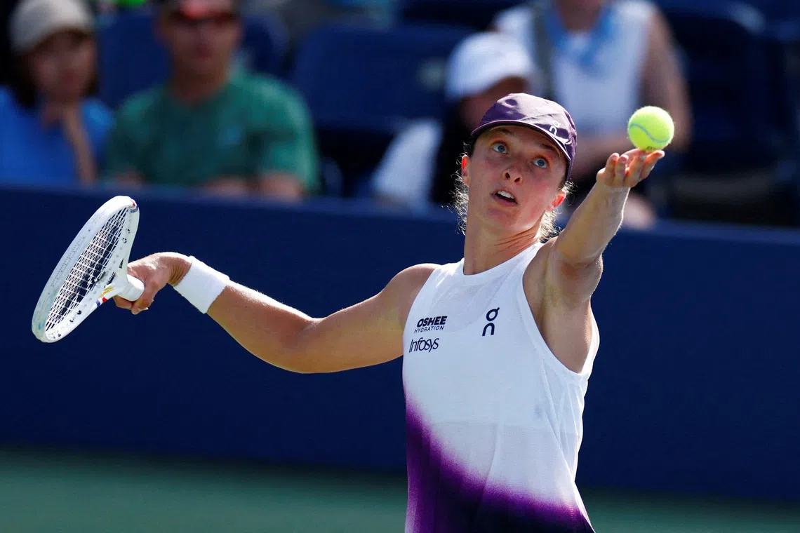 Swiatek unfazed by move from US Open's flagship stadium
