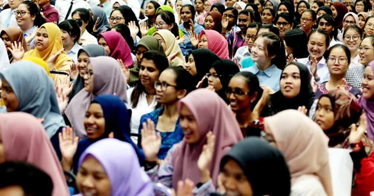 AI's Job Impact on Asian Youth Remains Limited, Uneven