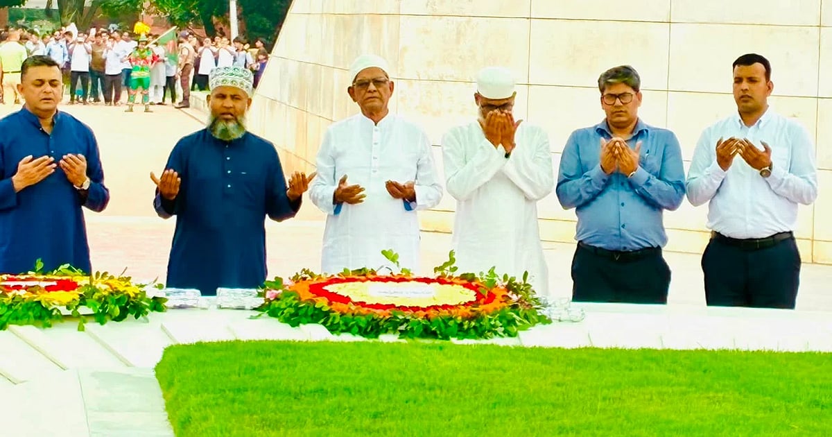 BNP Chief Mirza Fakhrul Pays Tribute to Zia, Khaleda