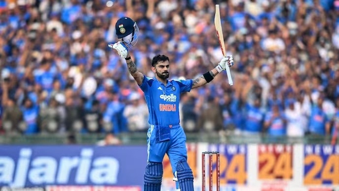 Kohli becomes world's second batsman to reach 15,000 ODI runs