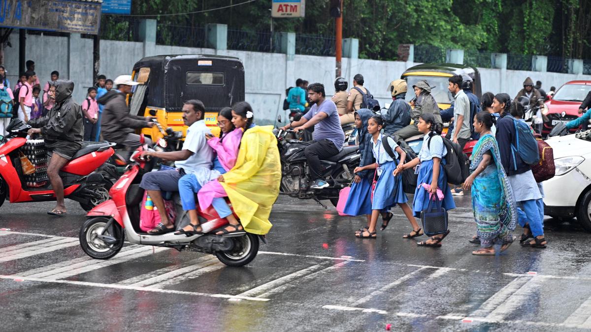 तमिलनाडु में भारी बारिश, कई जिलों में स्कूल बंद