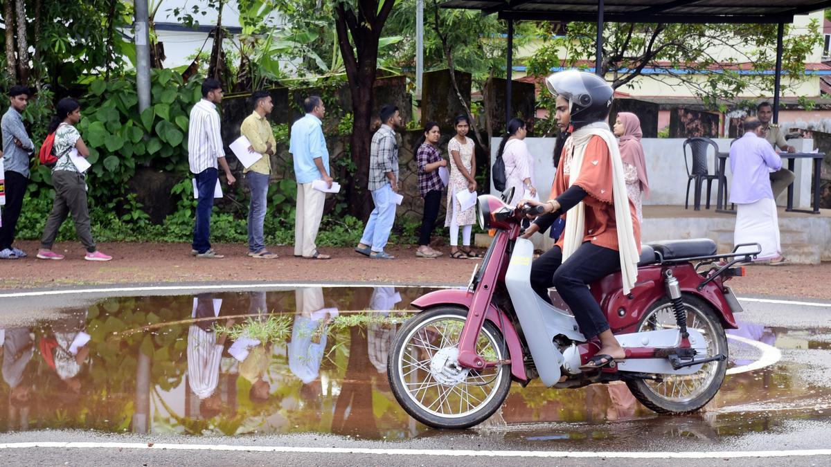 केरल में ड्राइविंग टेस्ट के लिए दो महीने से अधिक का इंतजार