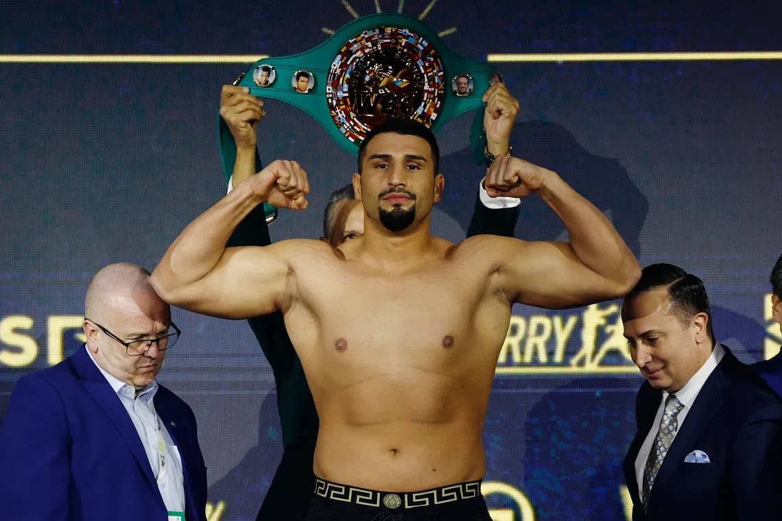 Kabayel to defend WBC heavyweight title against Hysa in November
