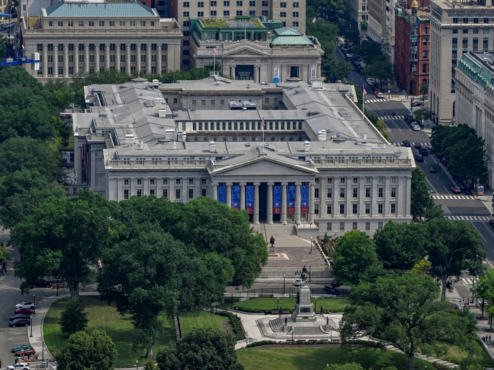 US Federal Debt Surpasses $40 Trillion Milestone