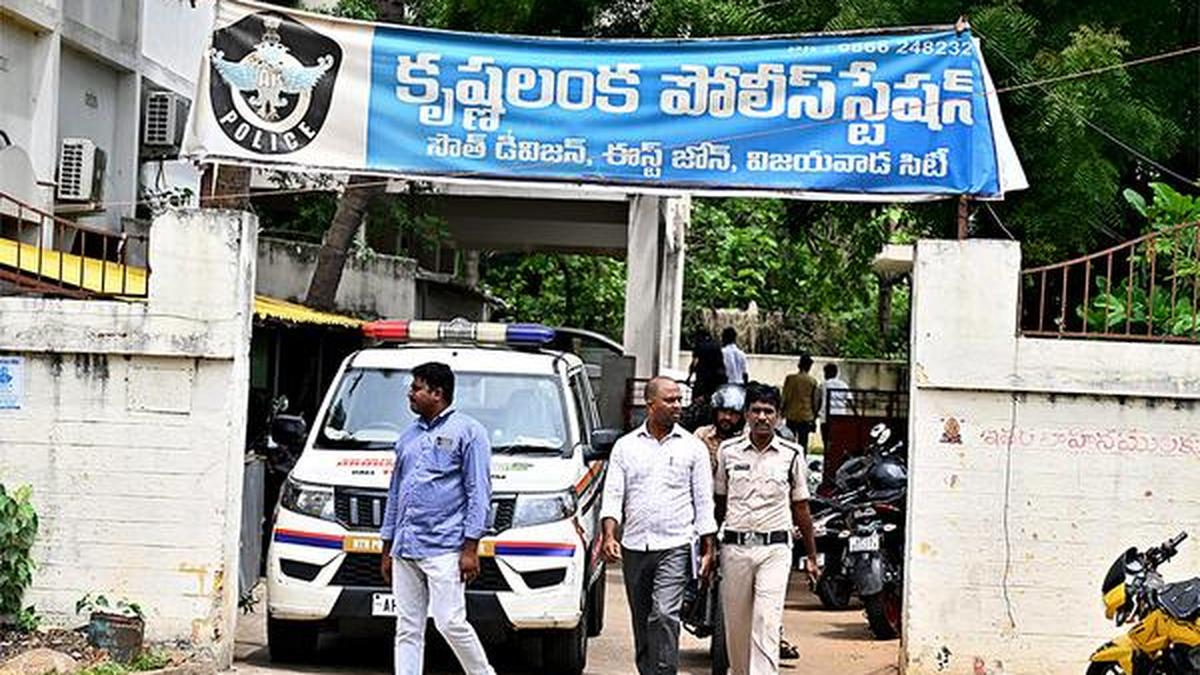 Key accused surrenders in Andhra Pradesh custodial death inquiry