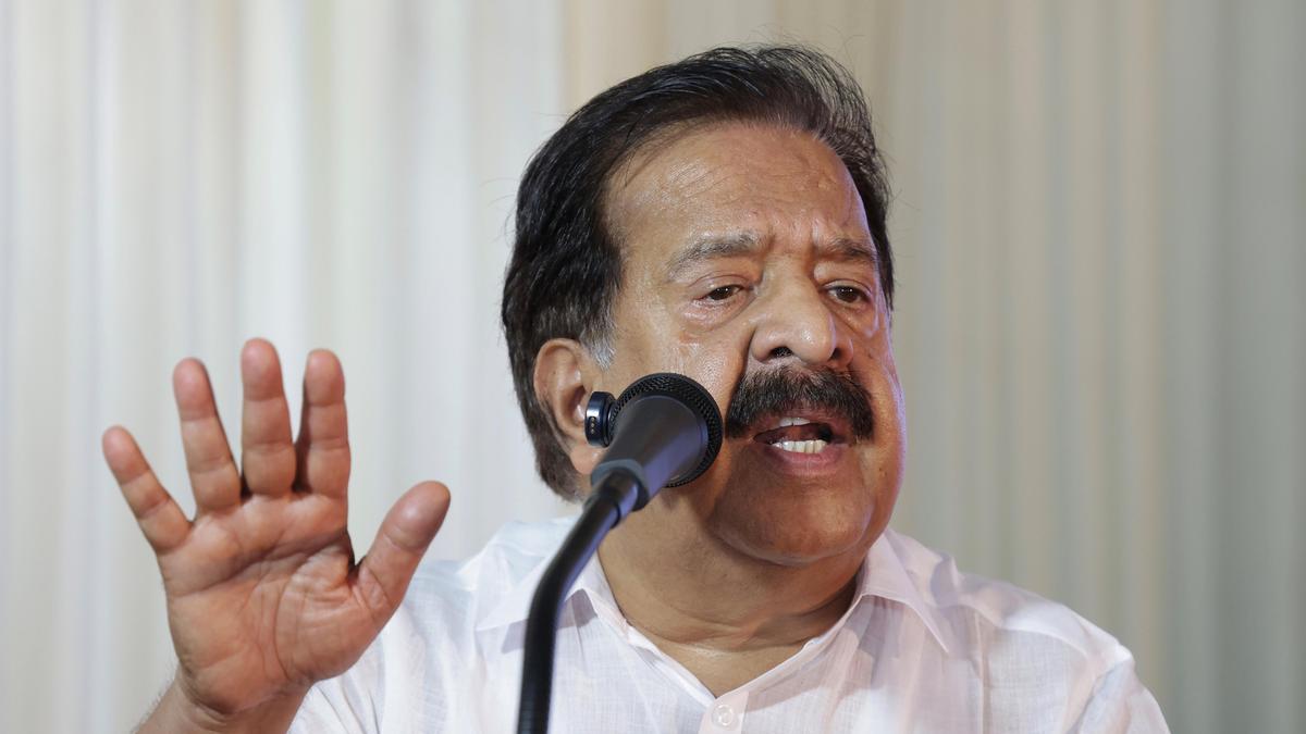 Kerala Home Minister orders probe into reports of fugitive Sukumara Kurup sighting