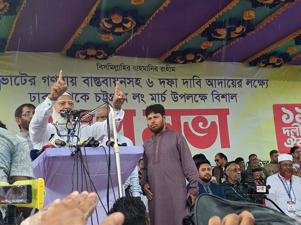 সরকার জনগণকে প্রতিশ্রুতি দিয়ে বিপথে নিচ্ছে: শফিকুর রহমান