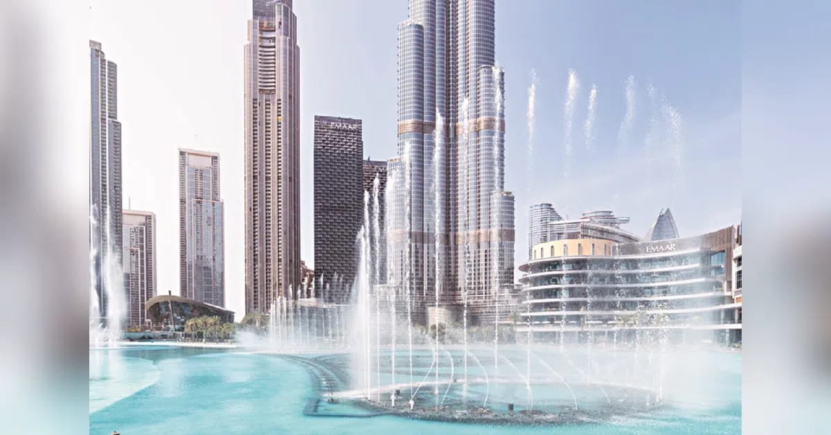 Dubai's Commercial Activity Surges Despite Regional Challenges