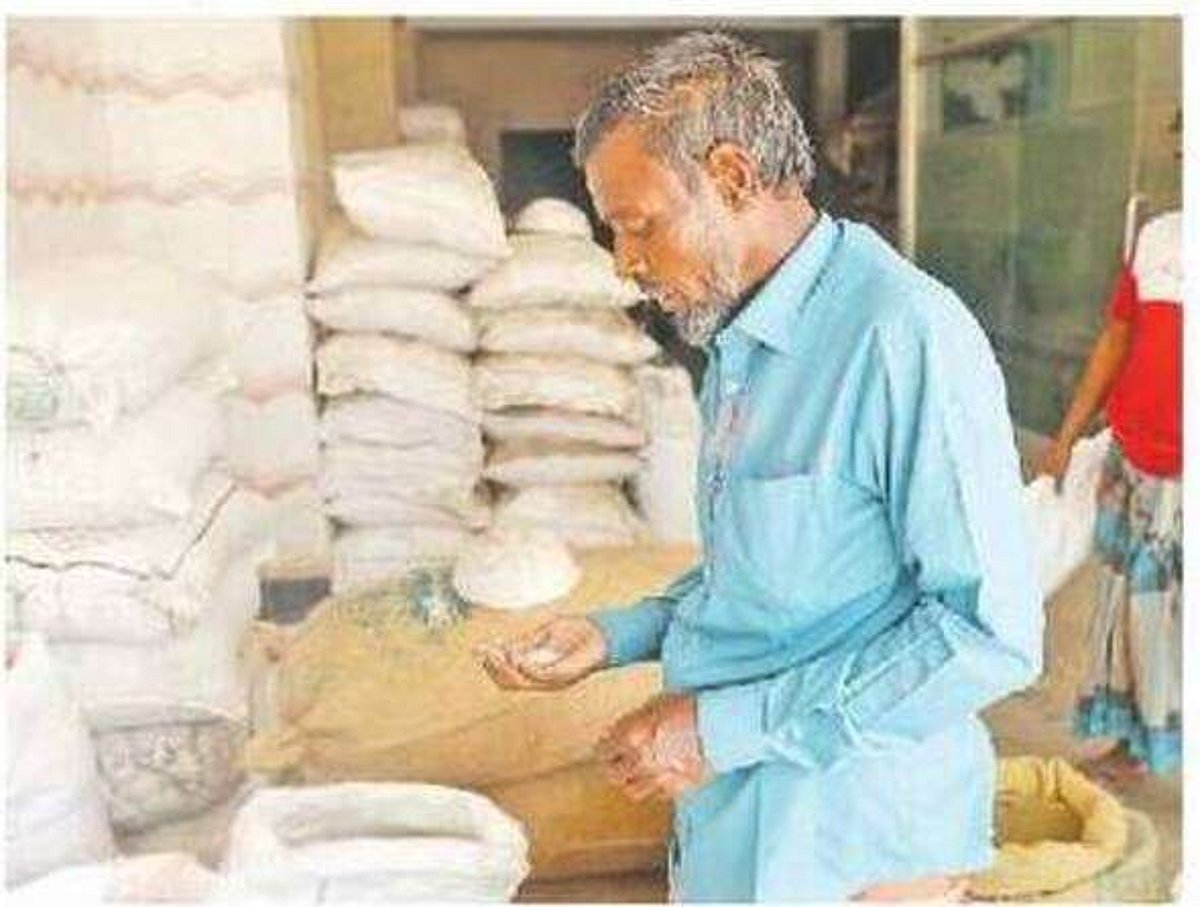 বেশি দামেও কৃষকরা পাচ্ছেন না পর্যাপ্ত সার