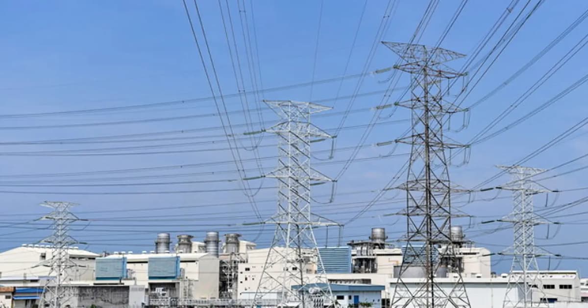 Pengeluaran gas menurun akan tekak harga elektrik Malaysia, kata Rafizi