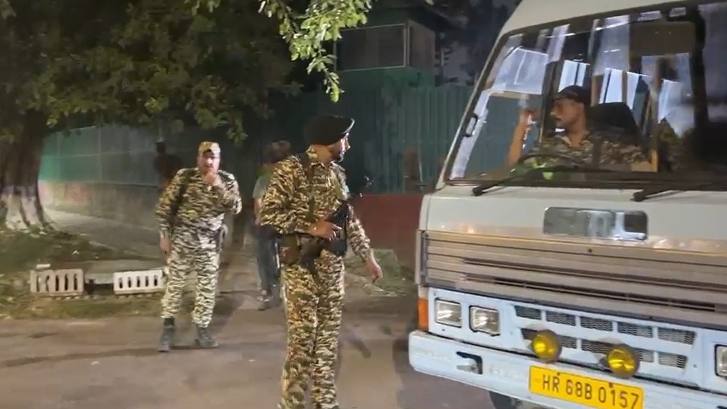 CBI raids Punjab CM's aide's premises in alleged misconduct case