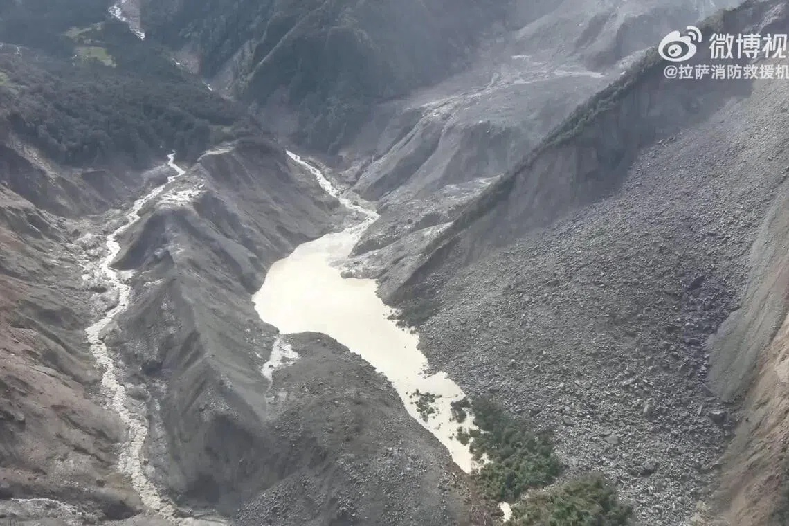Glacier disaster lake threat recedes after China-Nepal border collapse
